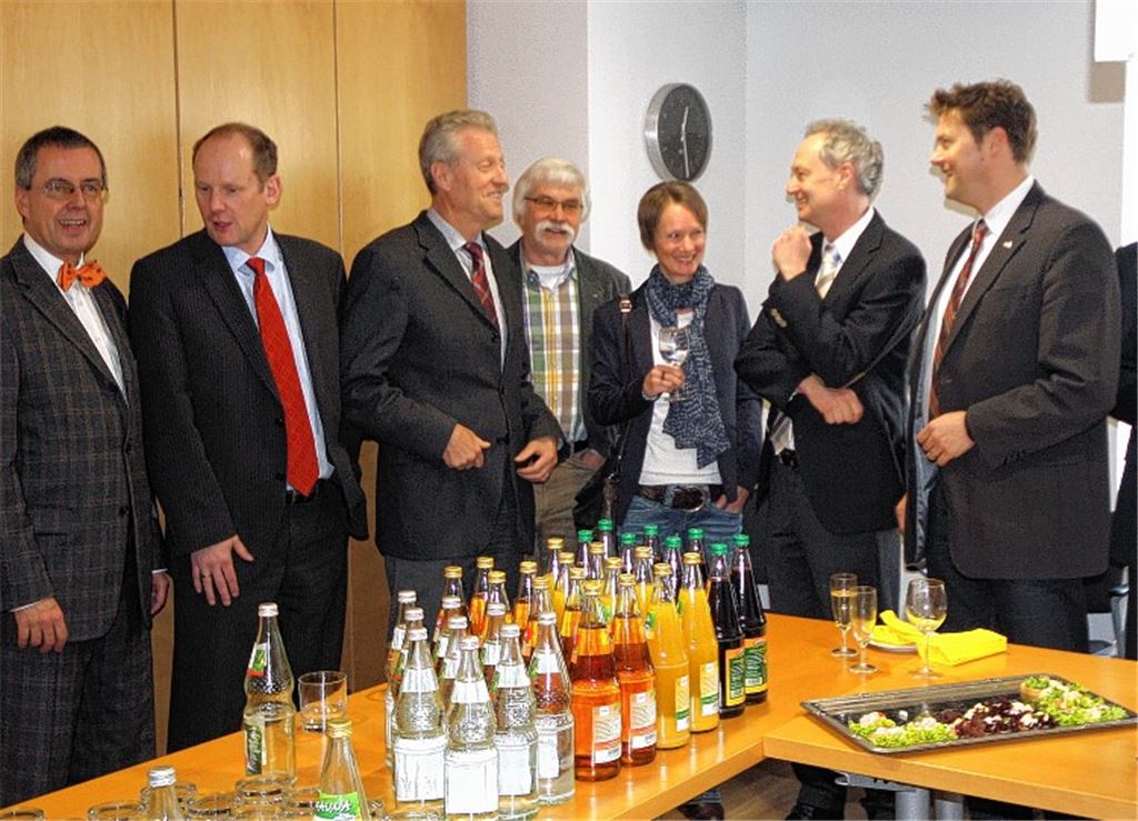 Smalltalk bei der Einweihung der neuen Räume des Regionalverbands Nordschwarzwald in der Pforzheimer Innenstadt. Foto: Kollros