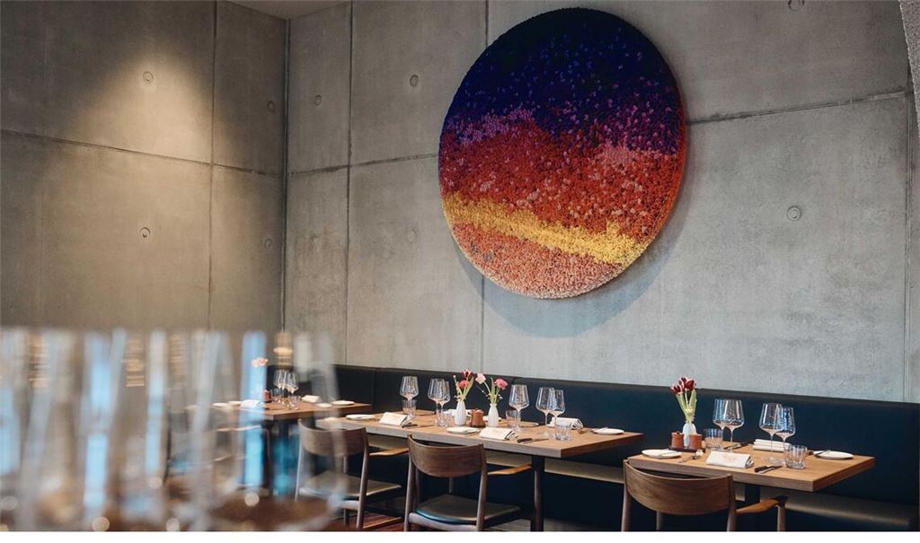 So kann es auch gehen: Tagsüber Kantine eines Wirtschaftsprüferbüros in Ulm, abends Restaurant.