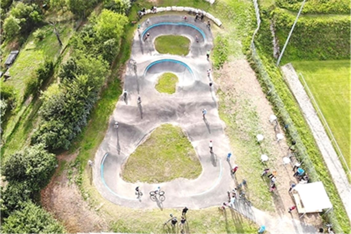 So sieht das Areal in Oberriexingen aus der Luft aus. 2019 wurde der Pumptrack eröffnet. Foto: Stadt Oberriexingen