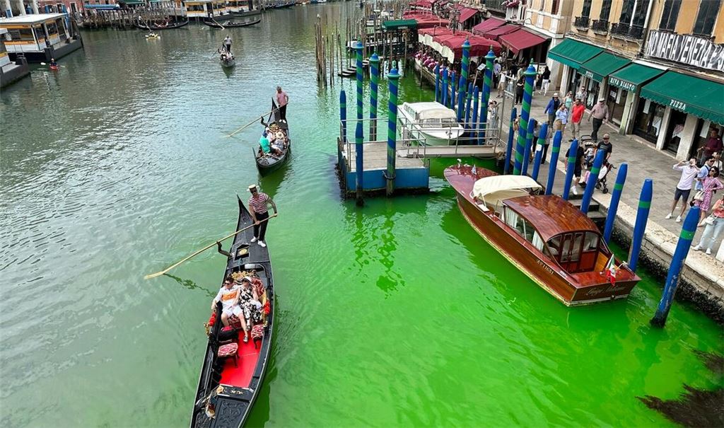 So sieht der Canal Grande von Venedig normalerweise nicht aus.
