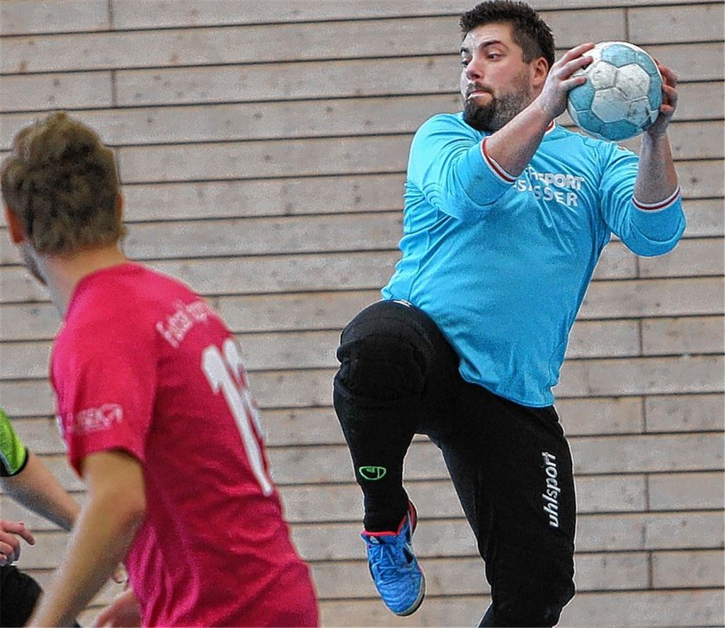 Sogar Torhüter Stefan Pahlke gelingt gegen Ittersbach ein Treffer. Foto: Rubner