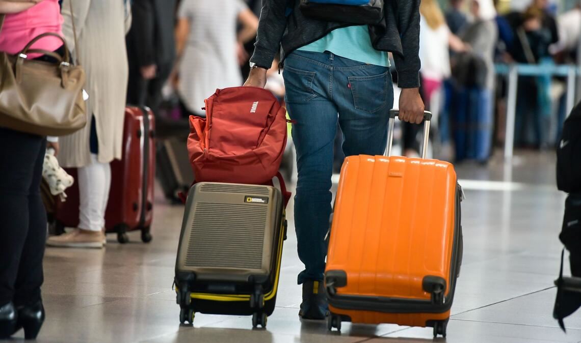 Solche Handgepäckstücke sind bei der Lufthansa bald nicht mehr gratis.