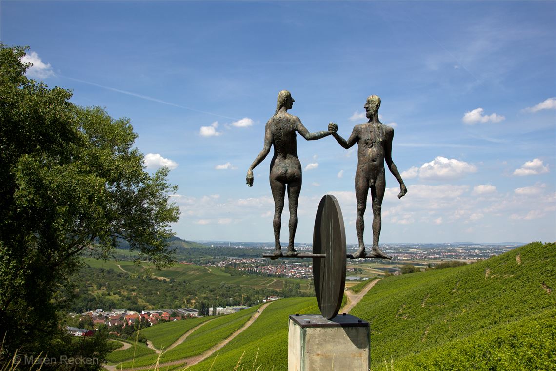 Sommerserie: Thomas Müller, Citymanager der Stadt Mühlacker, stellt den Lesern einen seiner liebsten Ausflugsziele vor: der Skulpturenpfad in Weinstadt im Remstal. (Foto: Recken)