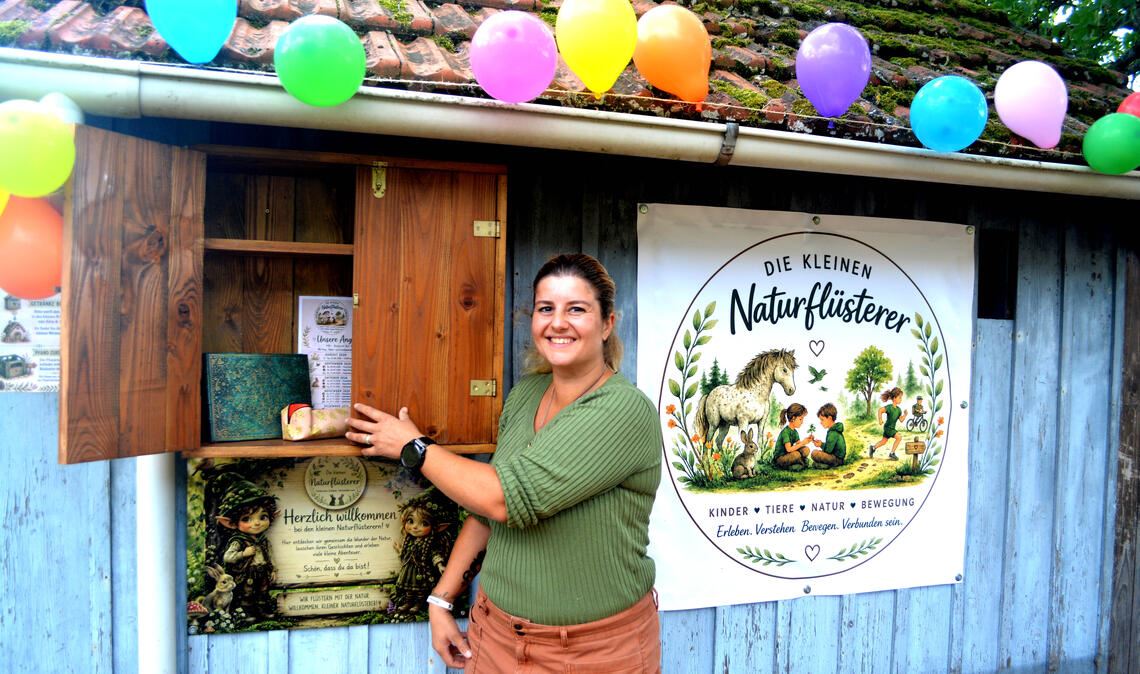 Sonja Bareis, bekannt von „Die kleinen Pferdeflüsterer“, lädt Kinder dazu ein, kreativ zu werden und die Natur zu entdecken. Fotos: Stahlfeld