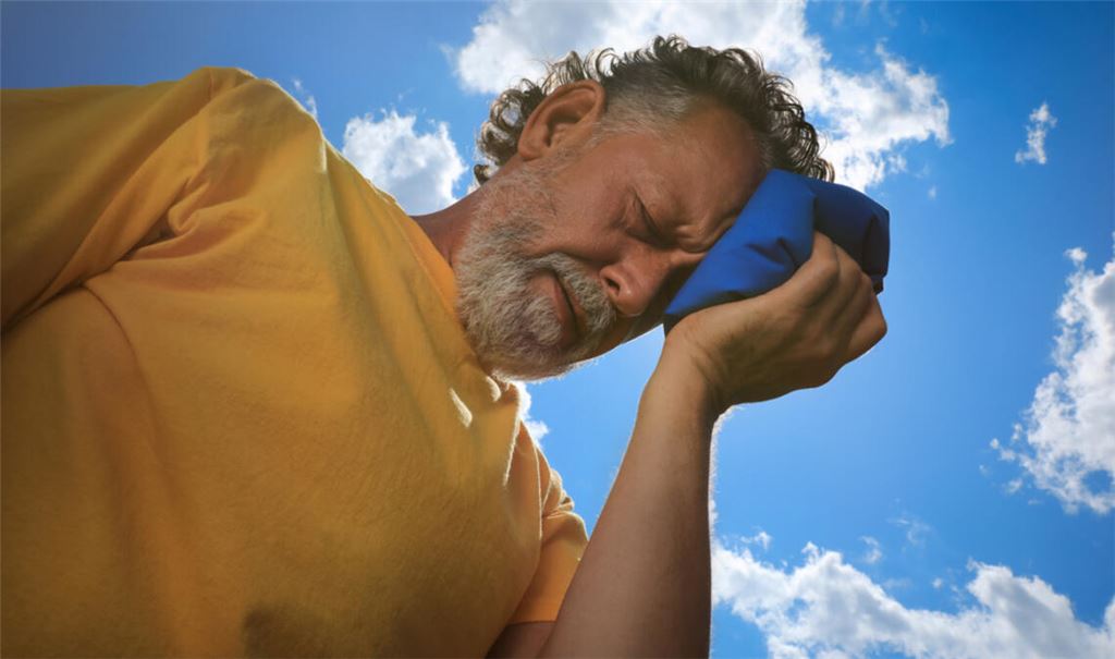 Sonnenstich oder Hitzschlag? Erfahren Sie die wichtigsten Unterschiede, Symptome und Erste-Hilfe-Maßnahmen – kompakt und verständlich erklärt.