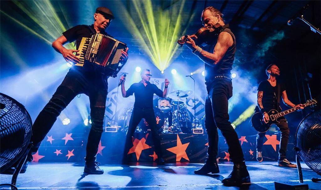 Sorgen mit Fiddel und Akkordeon seit 35 Jahren für Stimmung: Fiddler’s Green