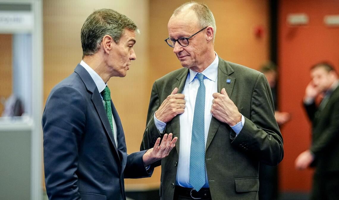 Sorgen sich um die ausufernden Energiepreise: Kanzler Merz und Spaniens Regierungschef Pedro Sánchez.