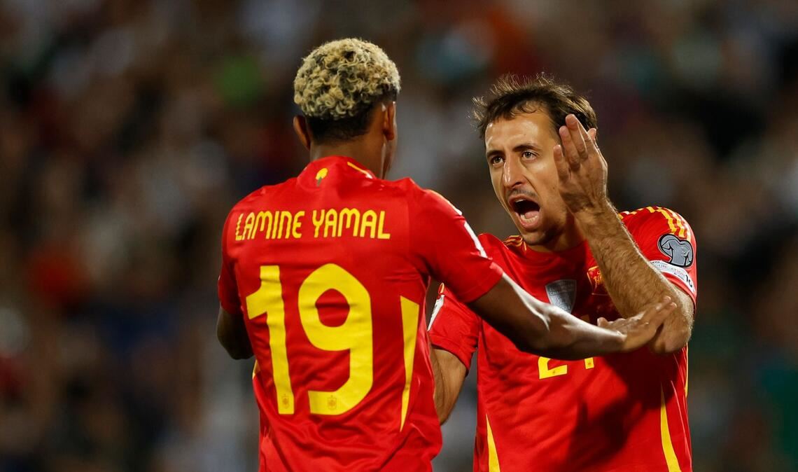 Europameister Spanien souverän - Niederlande verpasst Sieg Spanien hatte zum Auftakt der WM-Qualifikation in Bulgarien keine Probleme.