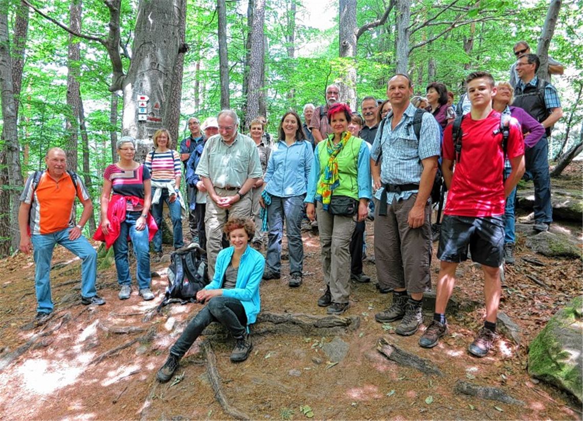 Spannende Tour: Rundschau-Leser pendeln auf dem Wanderweg „Felsenland Sagenweg“ zwischen Deutschland und Frankreich.