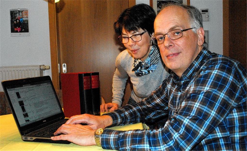 Spaß am Schreiben für Wikipedia: Stefan Kampf und Ehefrau Maria Luise. Stahlfeld