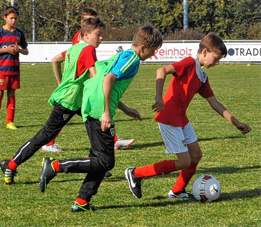Fußballcamp lehrt nicht nur Fußball
