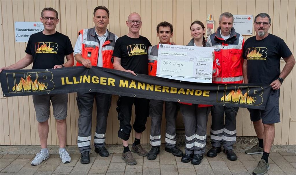 Spendenübergabe an die Vertreter des DRK-Ortsvereins Illingen. Foto: privat