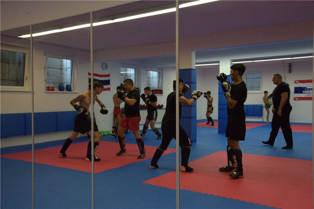 910_0008_156060_Noto_Fightclub