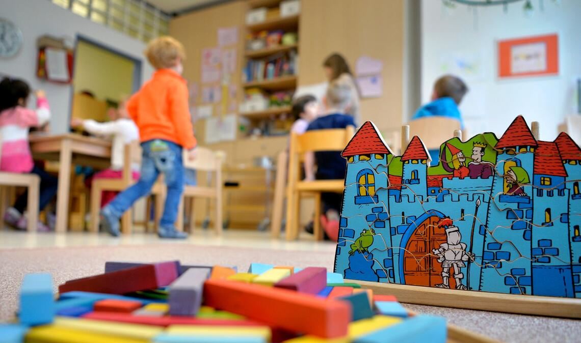 Spielen und Lernen sind kein Widerspruch. Beides  geht in der Kita Hand in Hand.