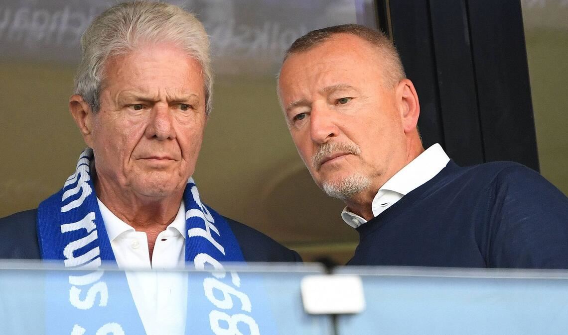 Spielerberater Roger Wittmann (l.) mit Dietmar Hopp. Laut Medien müssen zwei Geschäftsführer wegen ihm gehen (Archivfoto).