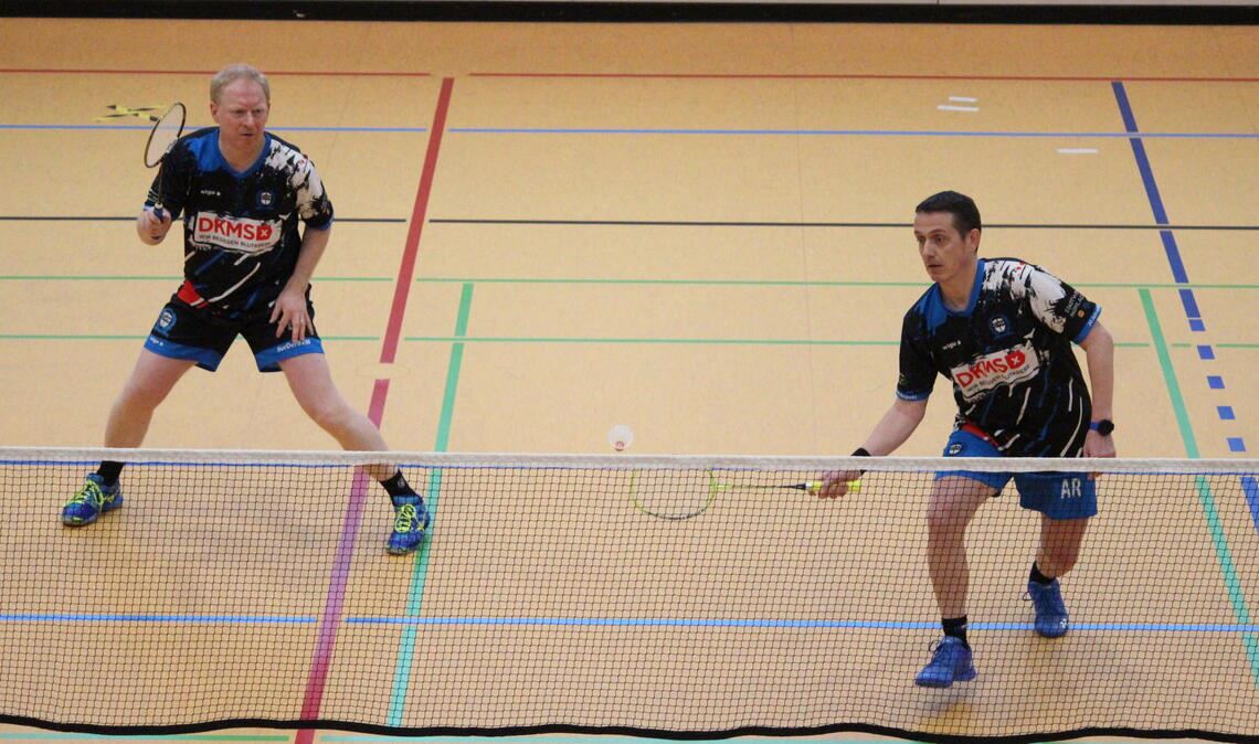 Spielführer Torsten Behnisch (li.) in Aktion mit seinem Doppelpartner Andreas Riedlinger im zweiten Herrendoppel gegen die SG Gemmrigheim/Neckarwestheim.