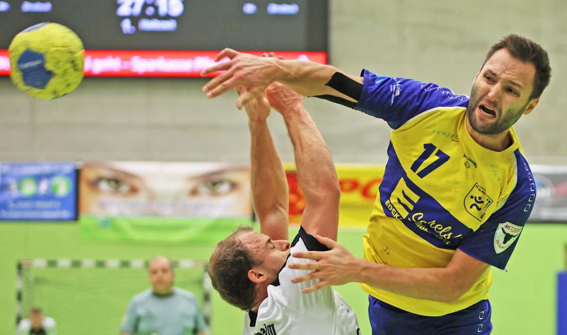 Spilertrainer Kim Kallfass und der HC Blau-Gelb Mühlacker verlieren das Derby gegen die TGS Pforzheim.