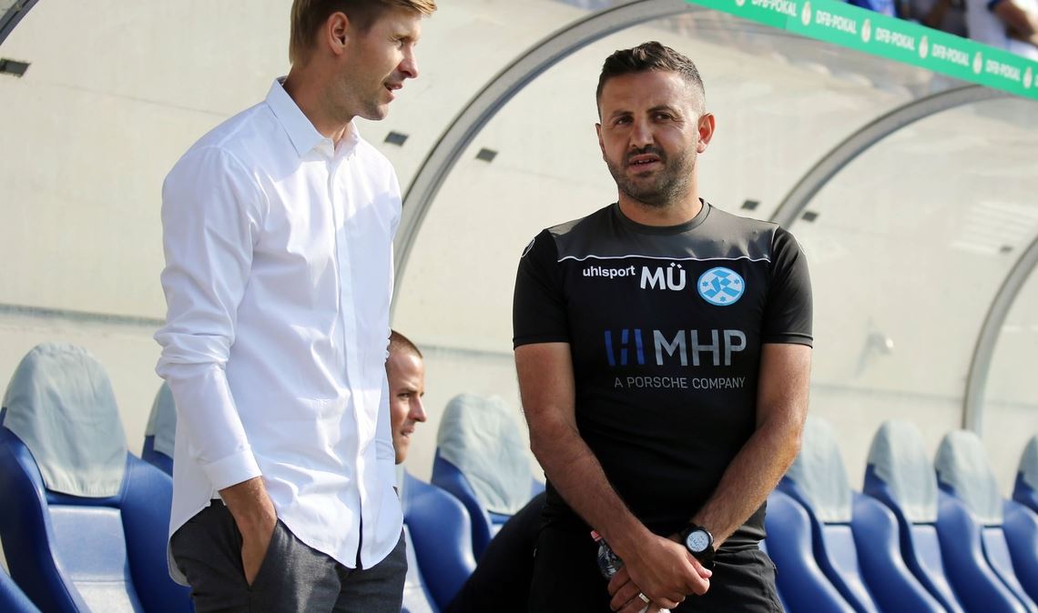 Sportdirektor Marc Stein (li.) arbeitet seit Anfang des Jahres an der Seite von Trainer Mustafa Ünal.
