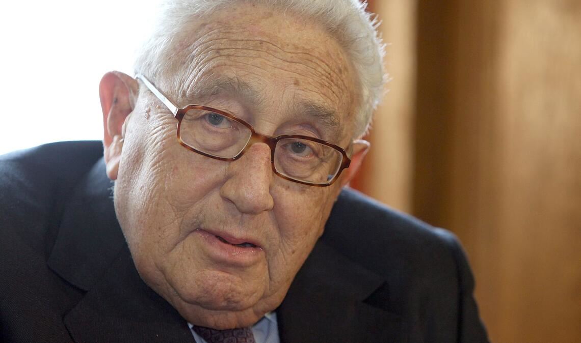 Spricht sich dafür aus, dass die Ukraine nach Kriegsende ins westliche Militärbündnis aufgenommen wird: Henry Kissinger (Archivbild).