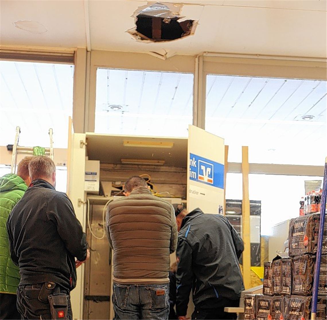 Einbrecher kommen übers Dach