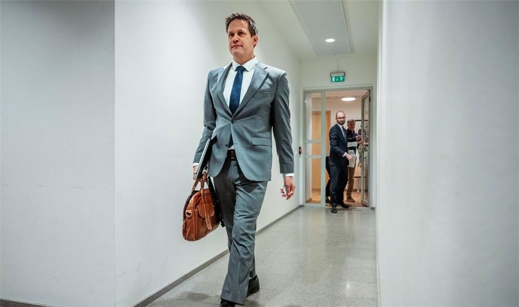 Staatsanwalt Sturla Henriksbø wollte heute eigentlich sein Plädoyer fortsetzen und bekanntgeben, welches Strafmaß er für den Sohn der norwegischen Kronprinzessin fordert.