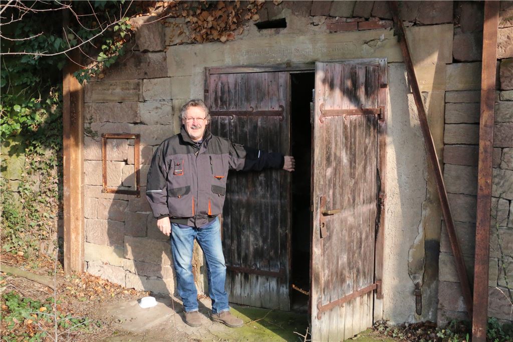 910_0008_146544_ts_Roland_Straub_Bierkeller_Lienzingen