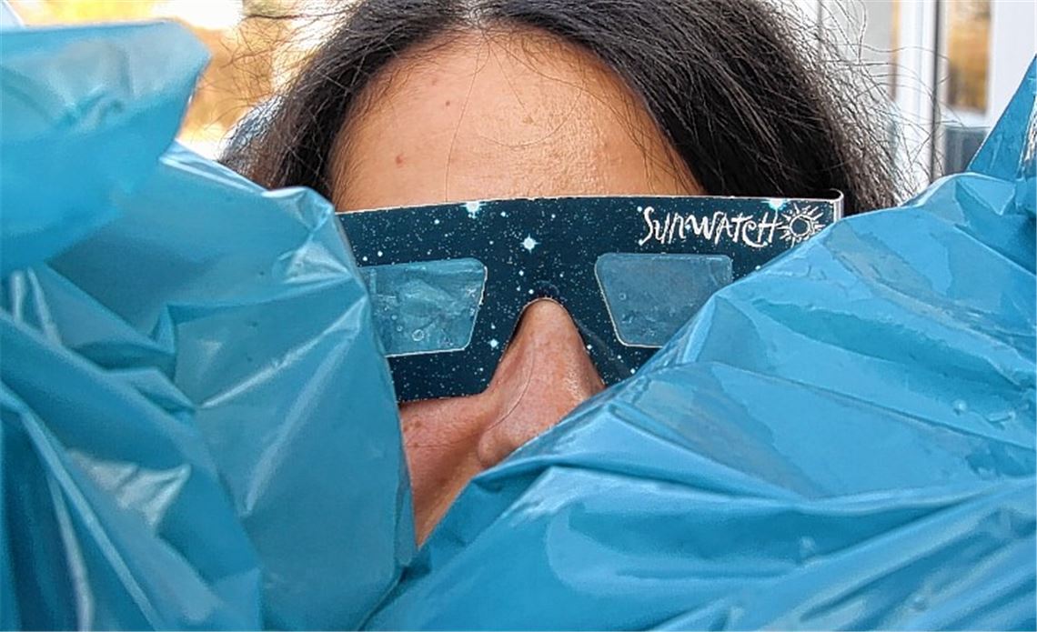 Stadtputzete im Zeichen der Sonnenfinsternis: Wegen des Naturphänomens legen die Mühlacker Schüler heute Morgen eine Pause ein.