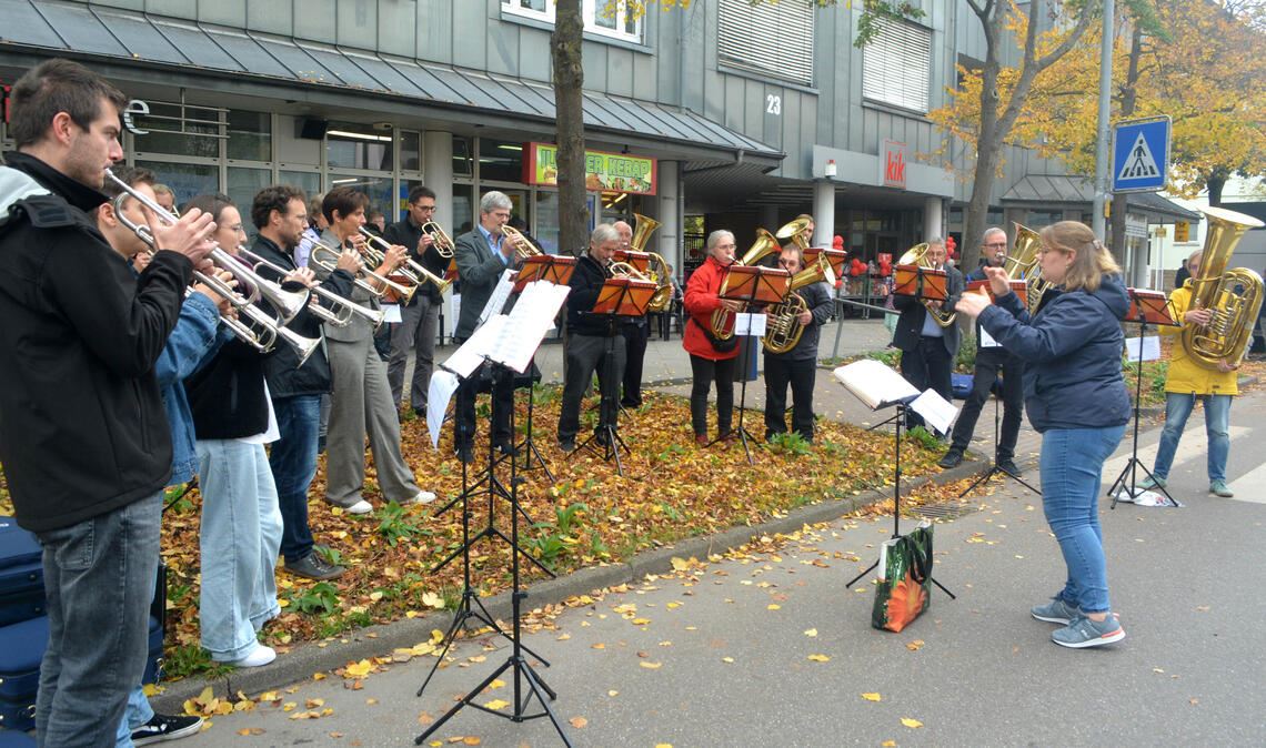 Ständchen beim verkaufsoffenen Sonntag in Illingen.