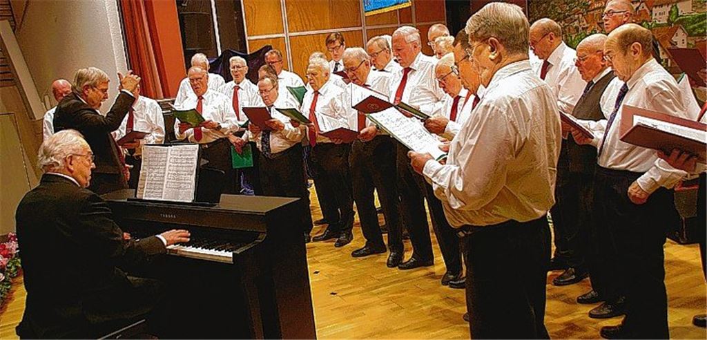 Bäcker singen mit Fleischern und dem Liederkranz