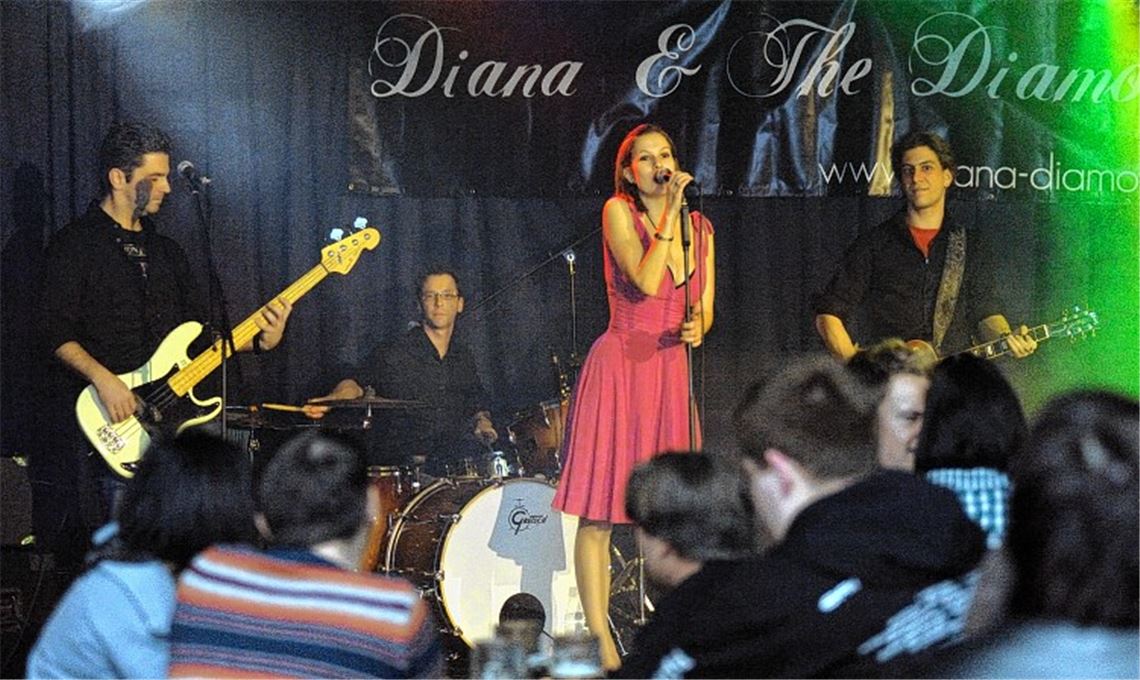 Starker Auftritt in Maulbronn: Die Formation Diana and the Diamonds mit Kontaktadresse in Mühlacker.
