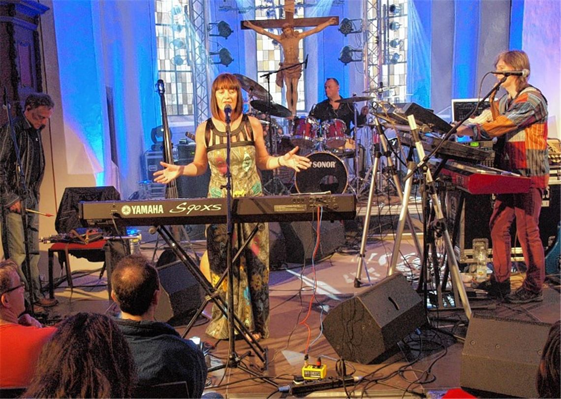 Starker Auftritt in der Leonhardskirche: die Band „Iona“.