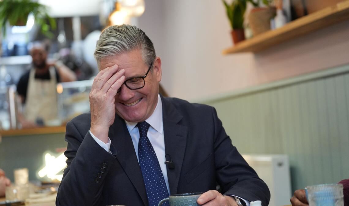 Starmer im Café