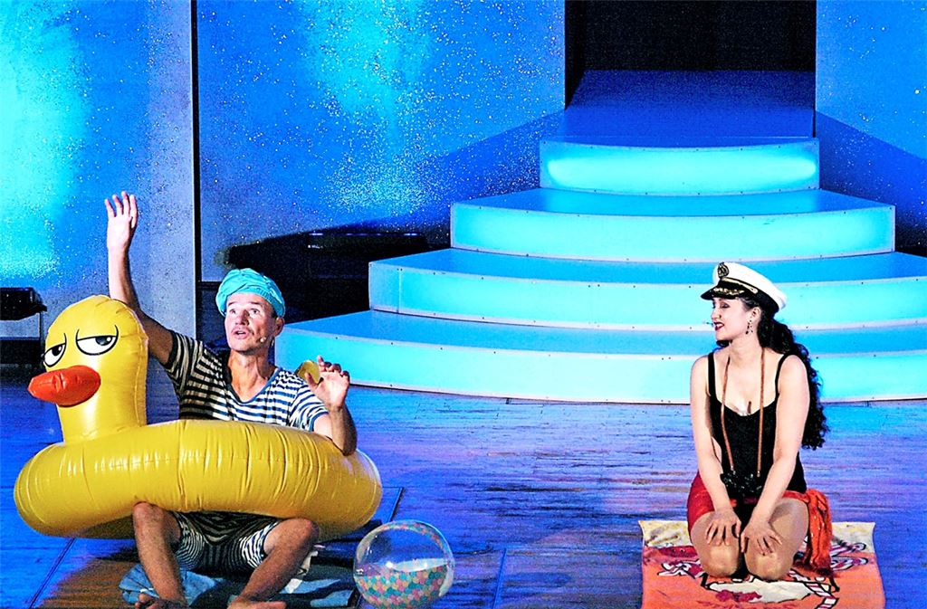 Startenor und Musicalsternchen genießen die Sonne auf Capri .Foto: Filitz