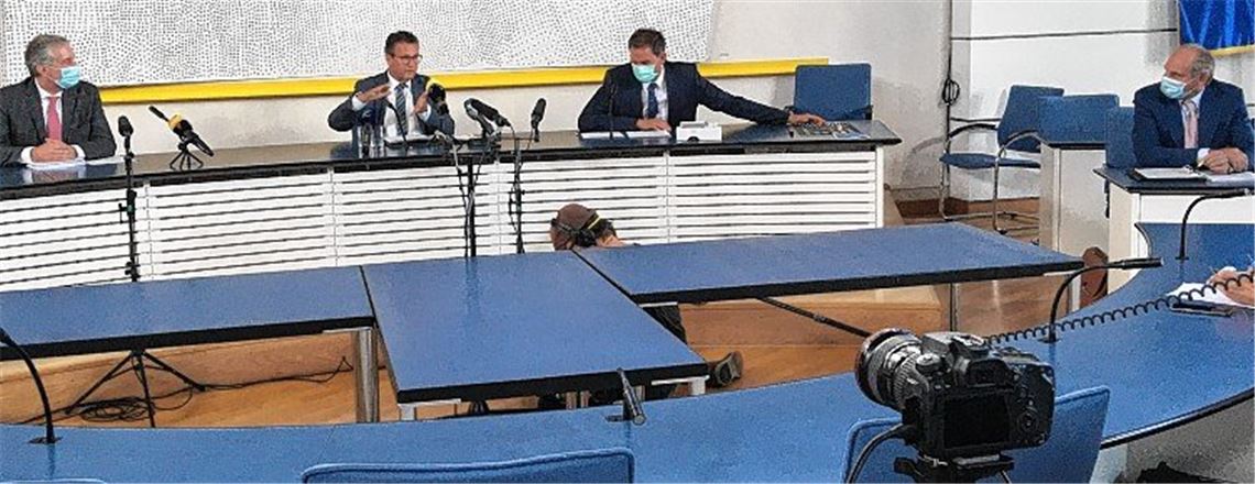 Hauk verteidigt System der Werkverträge
