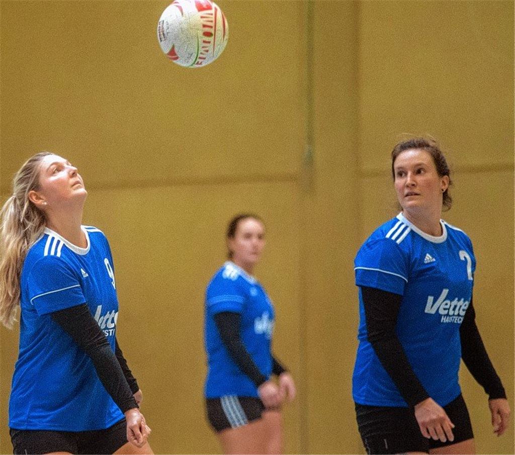 TV-Faustballer feiern ersten Saisonsieg