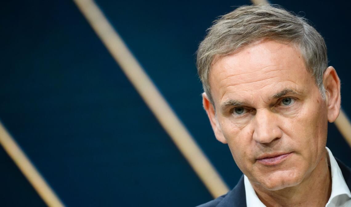 Steht an der Spitze zweier Dax-Konzerne: Porsche- und VW-Chef Oliver Blume. (Archivbild)