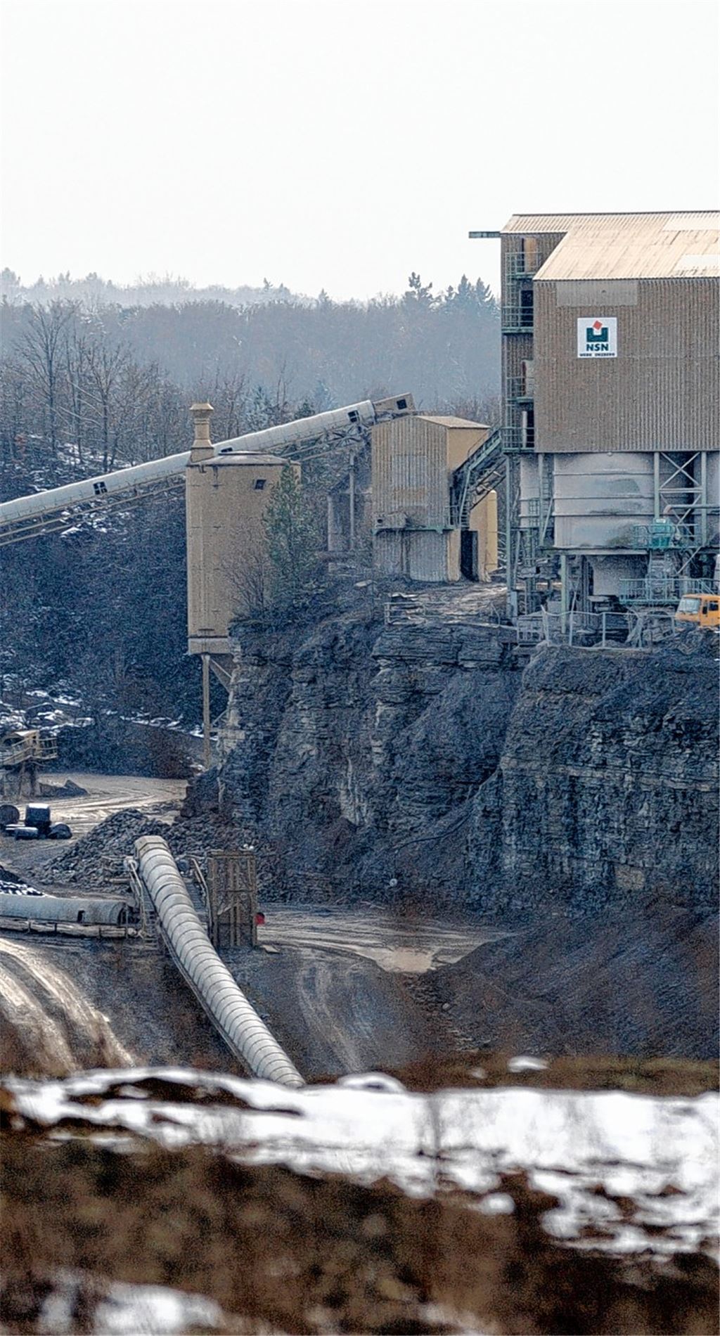 Steinbruch der Natursteinwerke im Nordschwarzwald (NSN) in Enzberg.