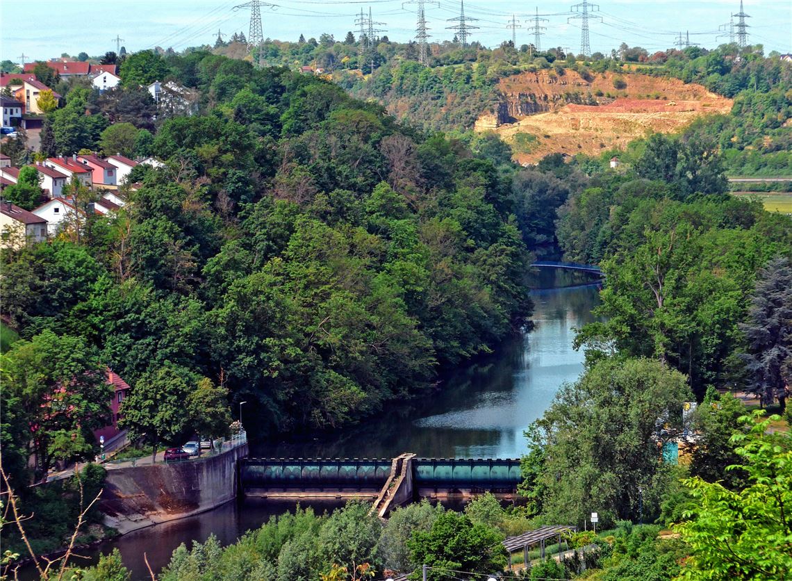 Steinbruch mit Enz. Leserfoto: Rolf Huttenloch
