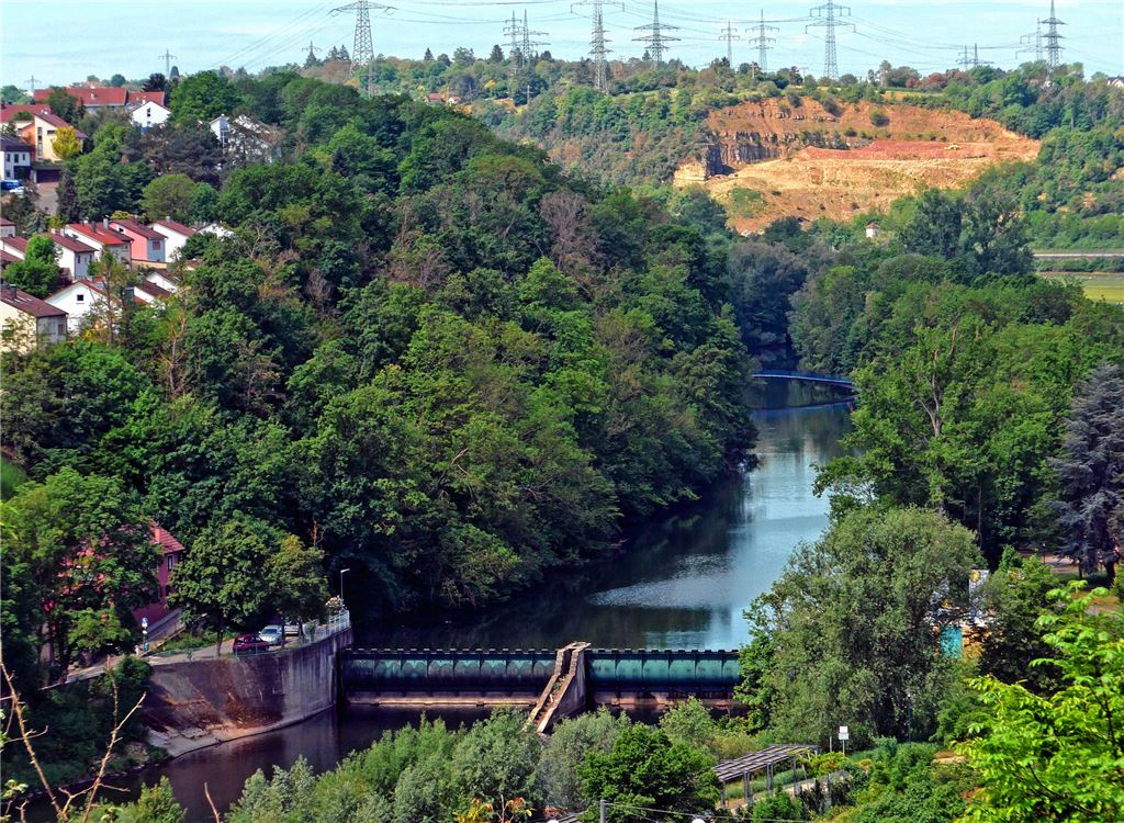 Steinbruch mit Enz. Leserfoto: Rolf Huttenloch