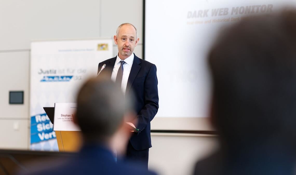 Stephan Schäl, Leiter des Zentrums zur Bekämpfung von Kinderpornographie und sexuellem Missbrauch im Internet