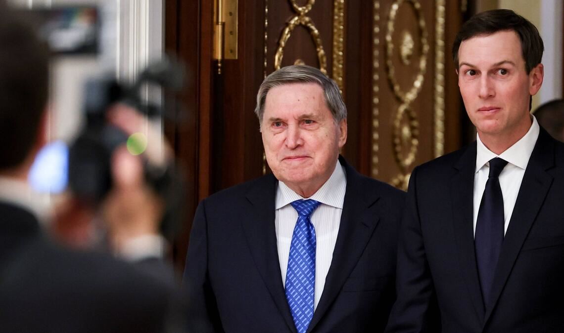 Steve Witkoff (li.) und Jared Kushner beim Besuch in Moskau.