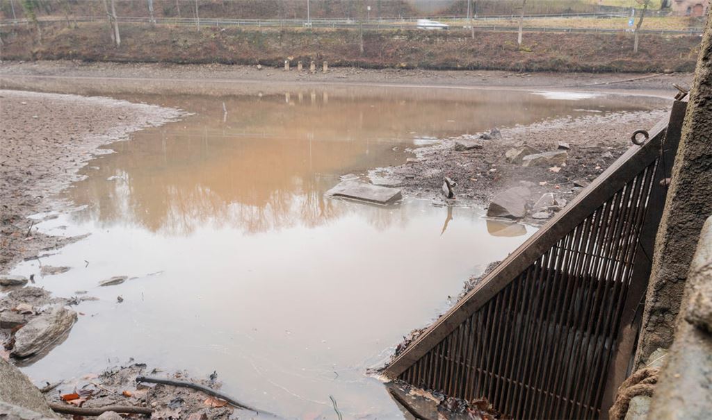 Still und starr ruht der „Tiefe See“ – aber nicht mehr lange, denn jetzt legt ein Büro mit der Sanierungsplanung los. Foto: Fotomoment