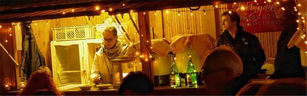 Glühweinfest: Gäste genießen Ambiente