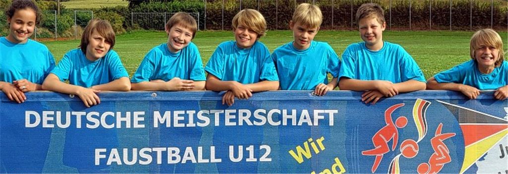 Stolz auf Rang acht: Das U12-Team aus Hohenklingen. Foto: Haller