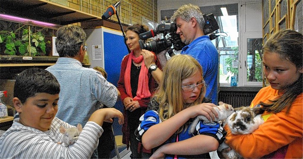 Stolz präsentieren die Illinger Kinder ihren Schulzoo.Foto: Stahlfeld
