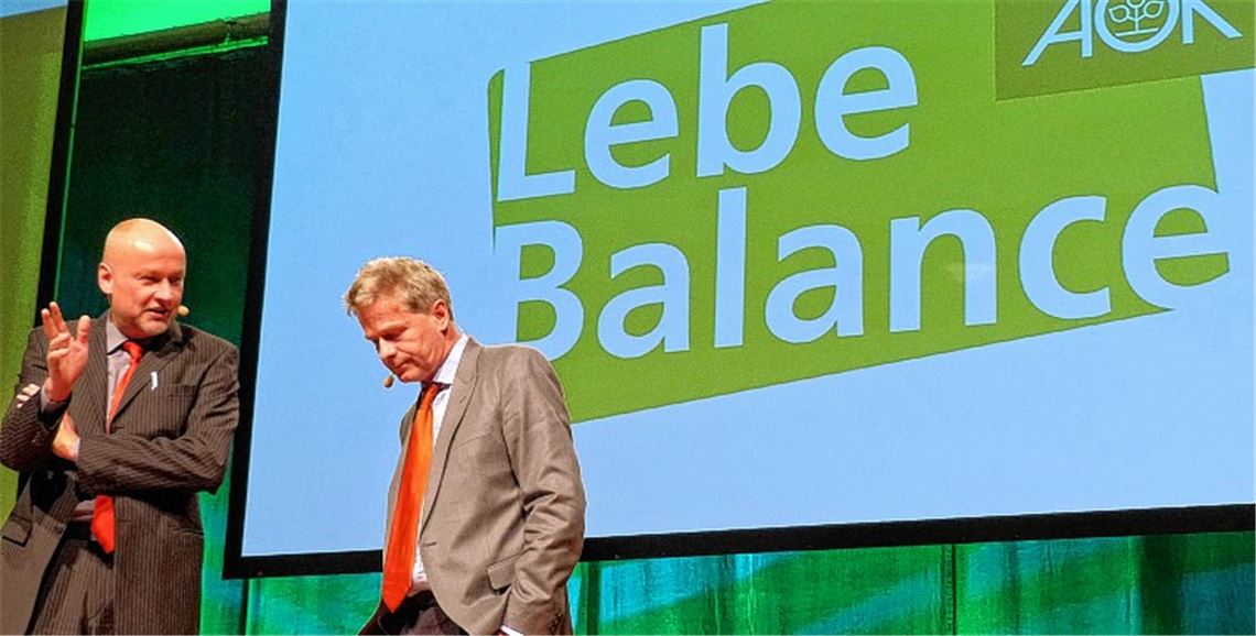 Stress beginnt im Kopf: Moderator Johannes Riedel (li). mit dem Referenten der Auftaktveranstaltung, Martin Bohus.