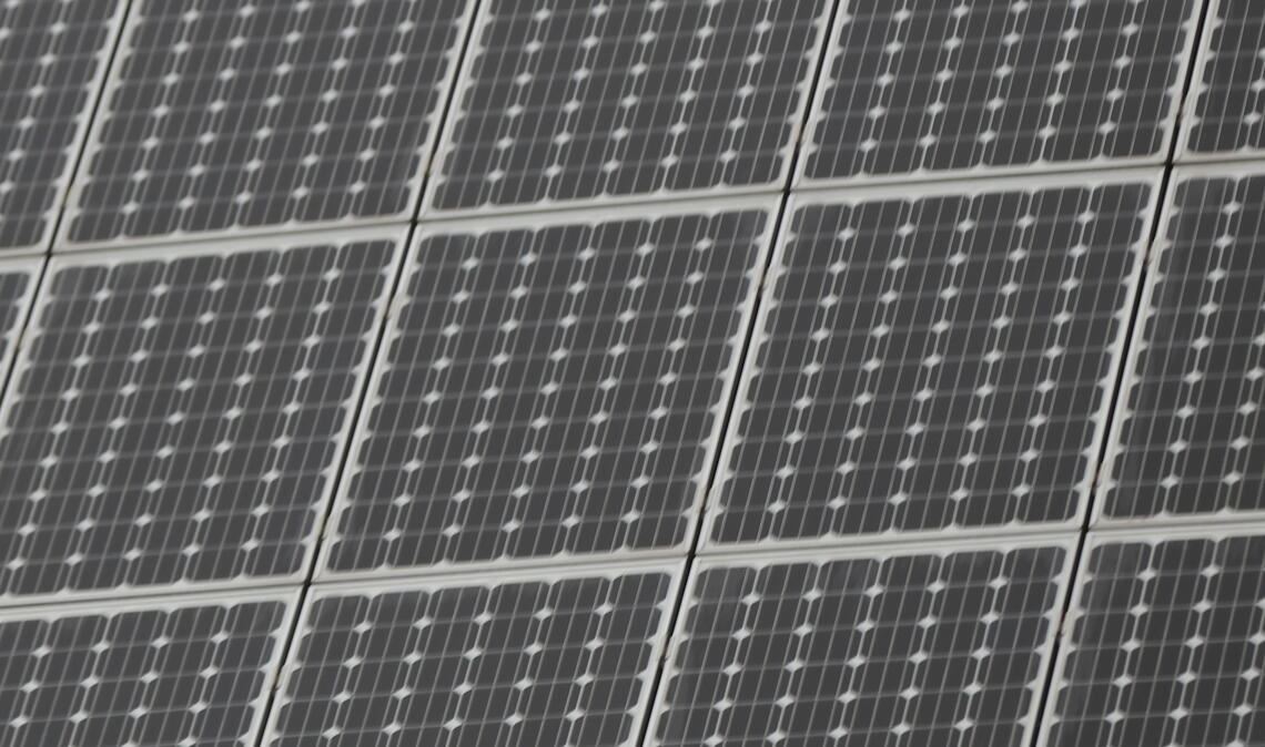„Energiewende findet in Kommunen statt“ Stromernte auf dem Dach. Foto: Archiv