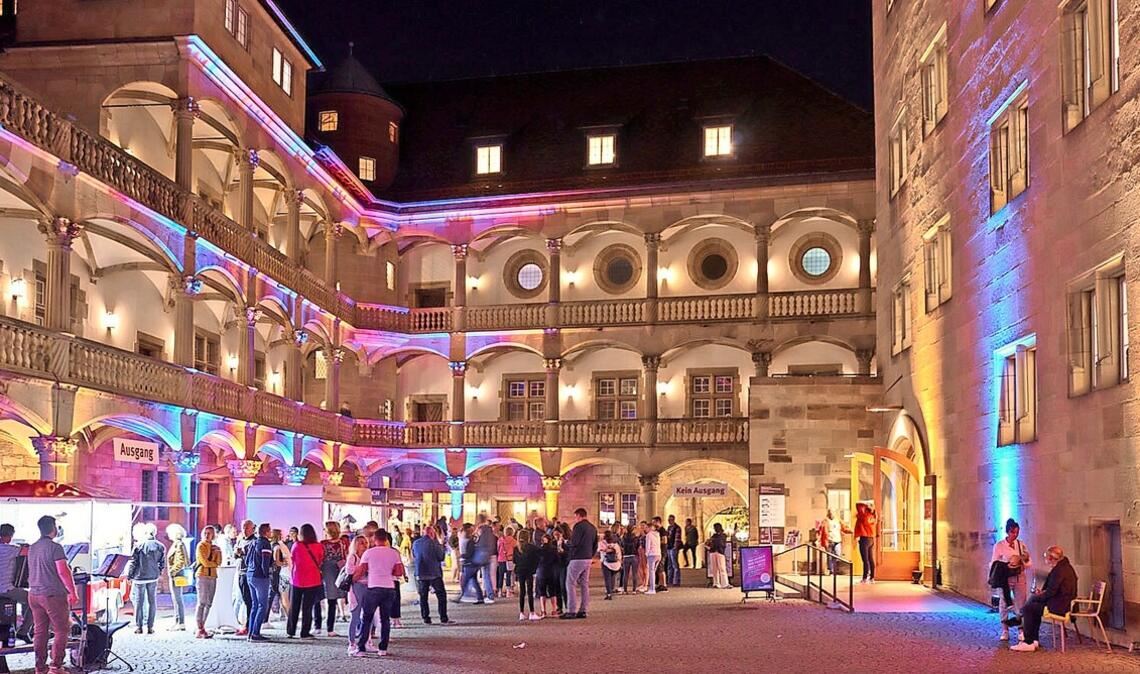 Stuttgart leuchtet – im Innenhof des Alten Schlosses und überall bei der Langen Nacht der Museen am 21. März