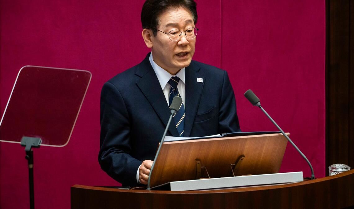 Südkoreas Präsident Lee Jae Myung steht seit Beginn des Iran-Kriegs vor großen Herausforderungen. Die ostasiatische Volkswirtschaft ist stark von Energielieferungen aus Nahost abhängig. (Archivbild)