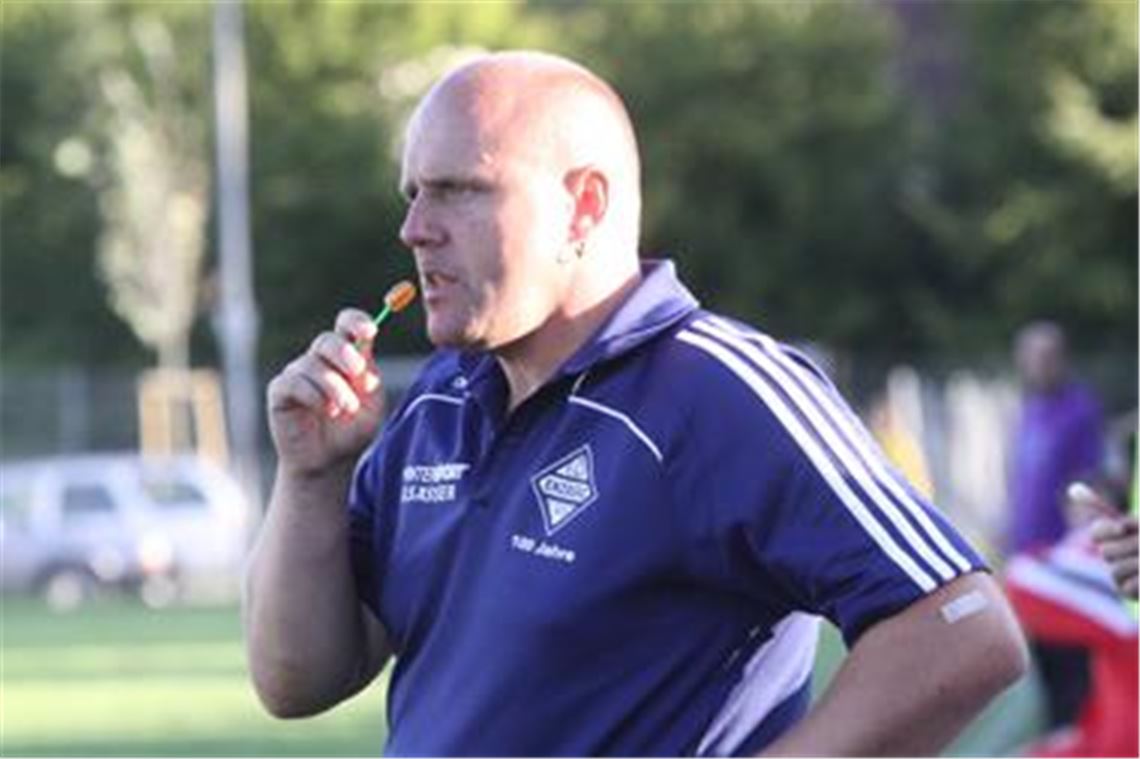 Süßes oder Saures? Wie wird Trainer Sascha John nach seiner Rückkehr aus dem Urlaub auf die
1:8-Klatsche seiner Mannschaft reagieren? 
Foto: Eigner